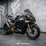 Ducati Panigale V4S tem cơ bản