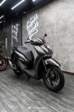 Honda SH dán đổi màu xám mờ