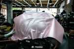 Vespa dán màu hồng mờ - Ảnh 4